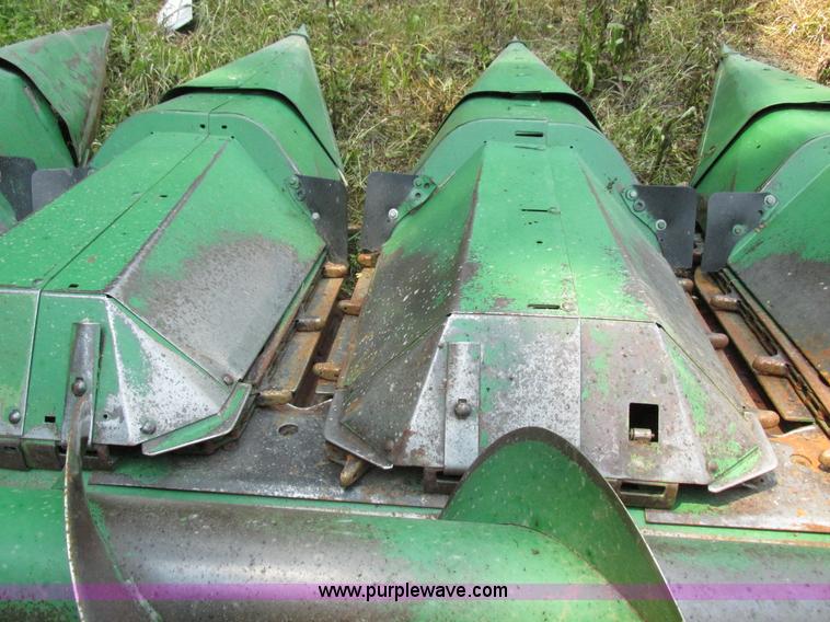 image for item H3271 John Deere corn head
