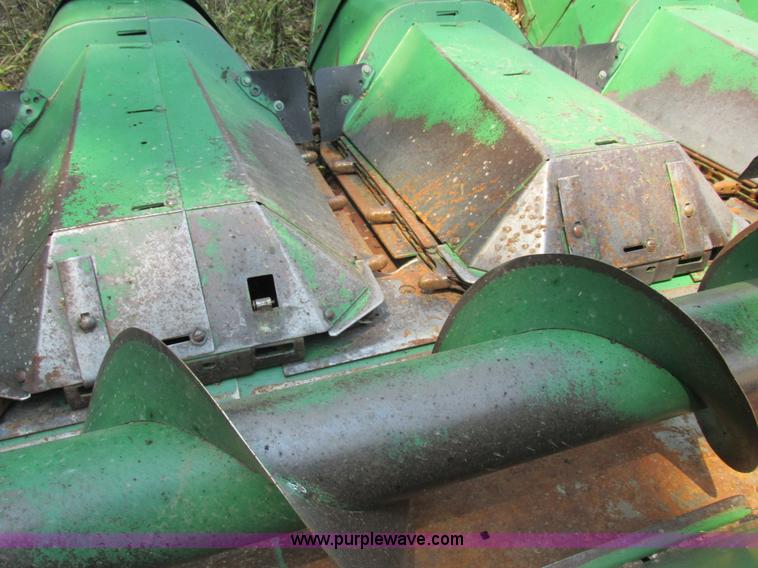 image for item H3271 John Deere corn head