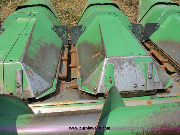 image for item H3271 John Deere corn head