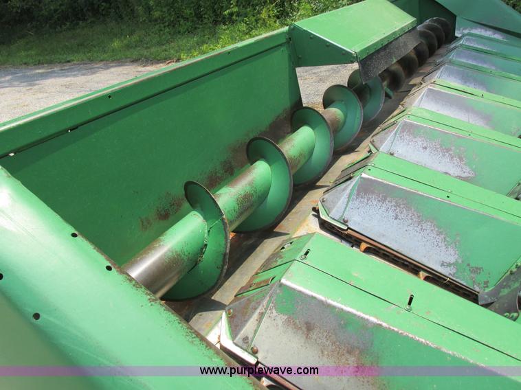 image for item H3271 John Deere corn head