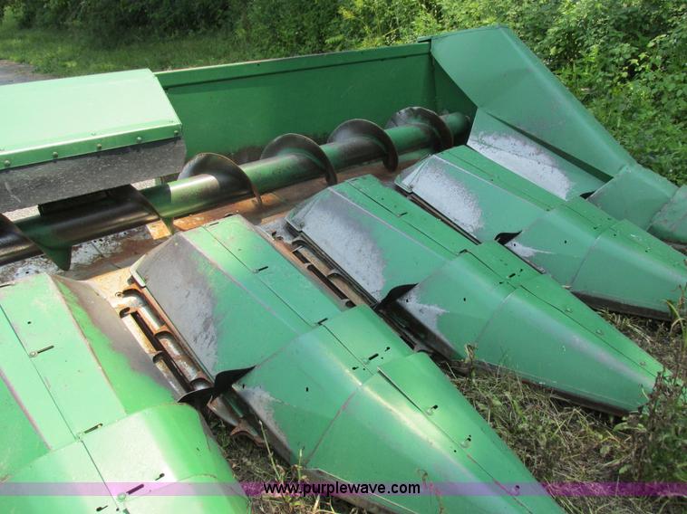 image for item H3271 John Deere corn head