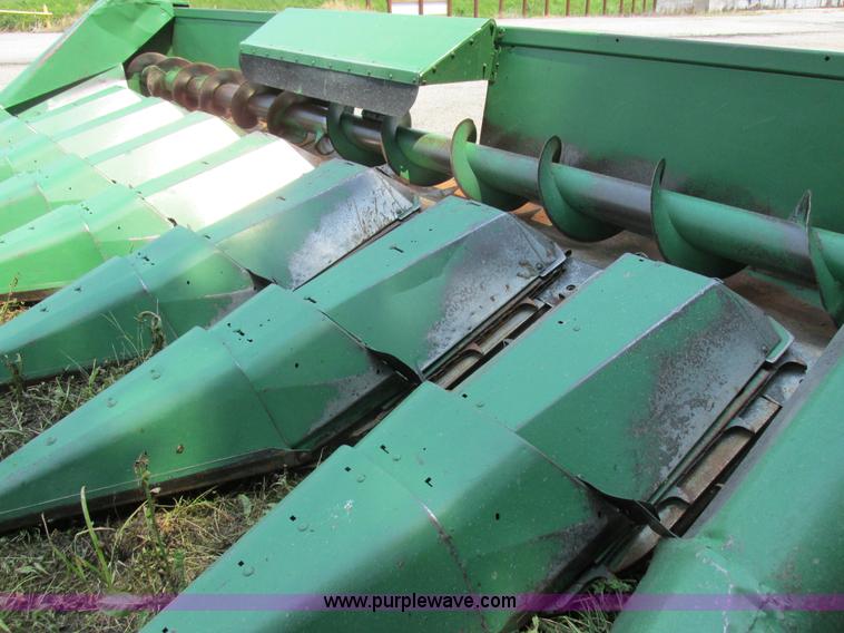image for item H3271 John Deere corn head