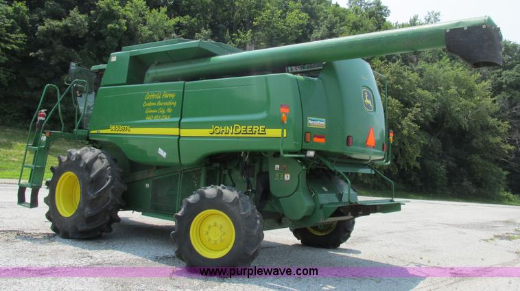 image for item H3272 2003 John Deere 9650 STS RWA combine