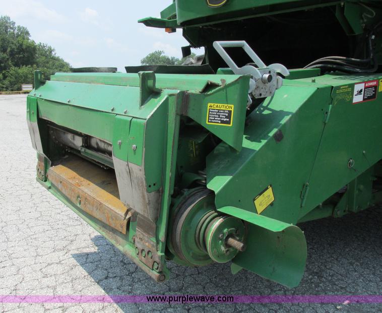 image for item H3272 2003 John Deere 9650 STS RWA combine