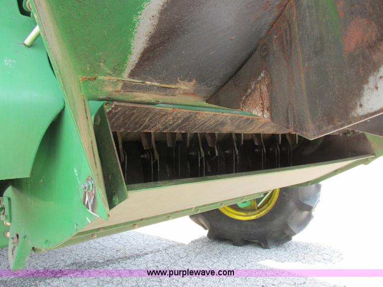 image for item H3272 2003 John Deere 9650 STS RWA combine