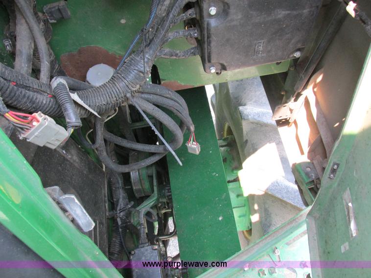 image for item H3272 2003 John Deere 9650 STS RWA combine