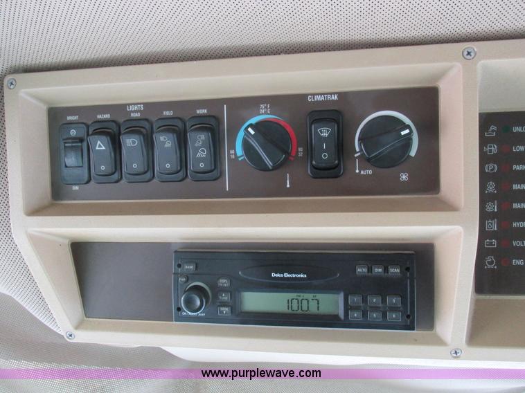 image for item H3272 2003 John Deere 9650 STS RWA combine