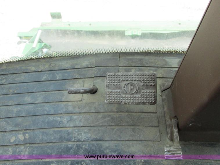 image for item H3272 2003 John Deere 9650 STS RWA combine