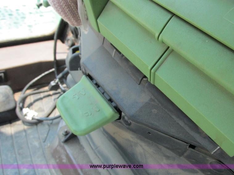 image for item H3272 2003 John Deere 9650 STS RWA combine