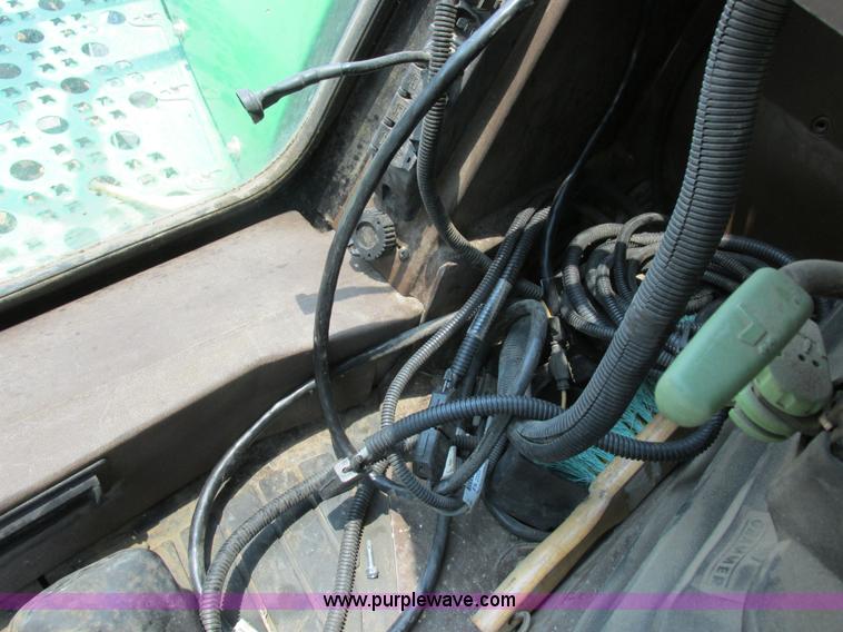 image for item H3272 2003 John Deere 9650 STS RWA combine