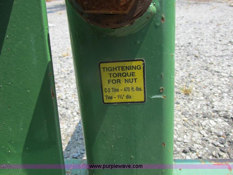 image for item H3276 MDS 2802 bale spear