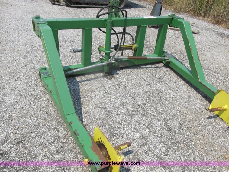 image for item H3277 Bale grabber