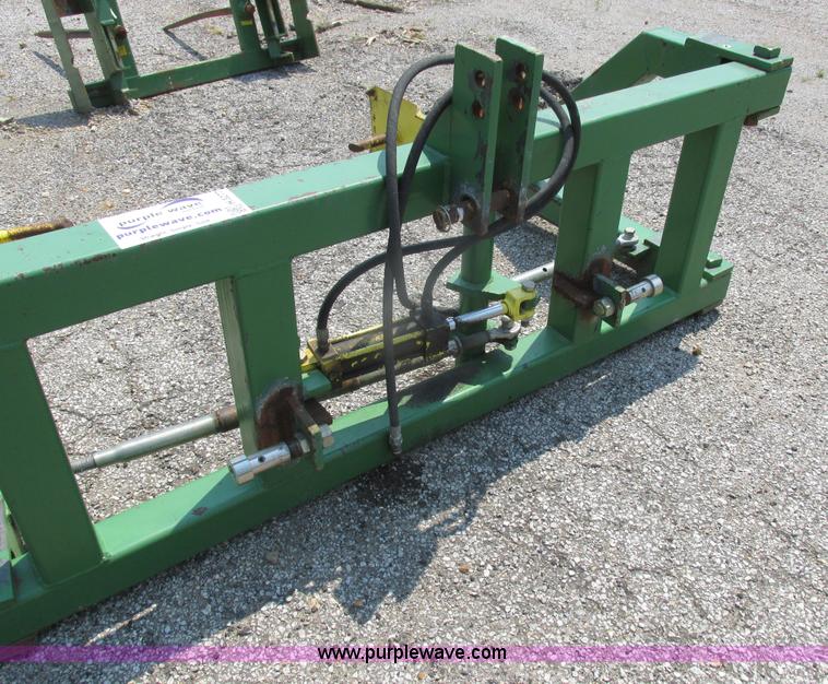 image for item H3277 Bale grabber