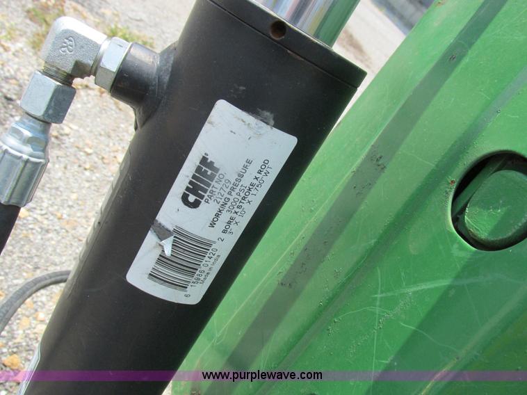 image for item H3281 John Deere 7000 planter