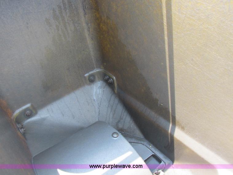 image for item H3281 John Deere 7000 planter