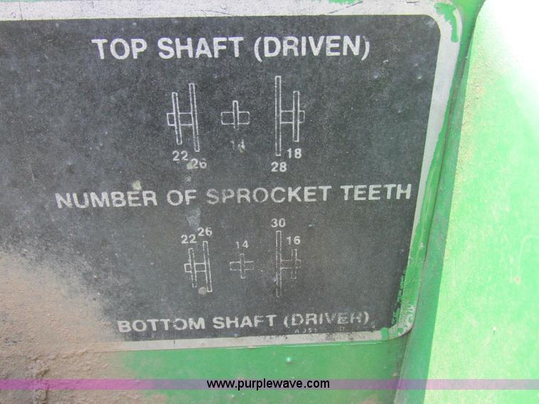 image for item H3281 John Deere 7000 planter