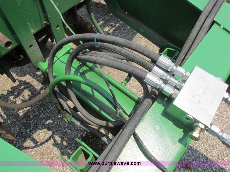 image for item H3281 John Deere 7000 planter