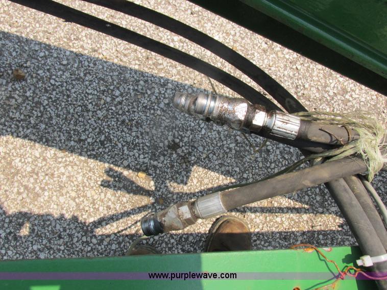image for item H3281 John Deere 7000 planter