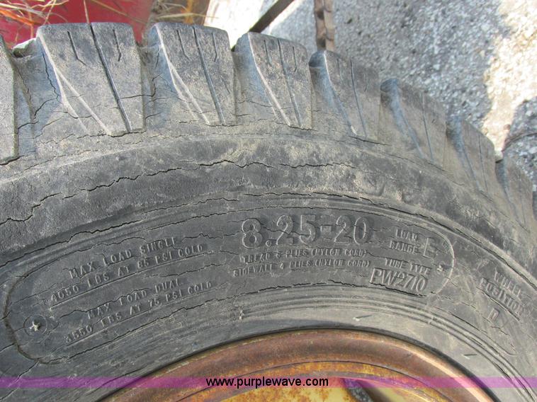 image for item H3283 New Holland 327 manure spreader