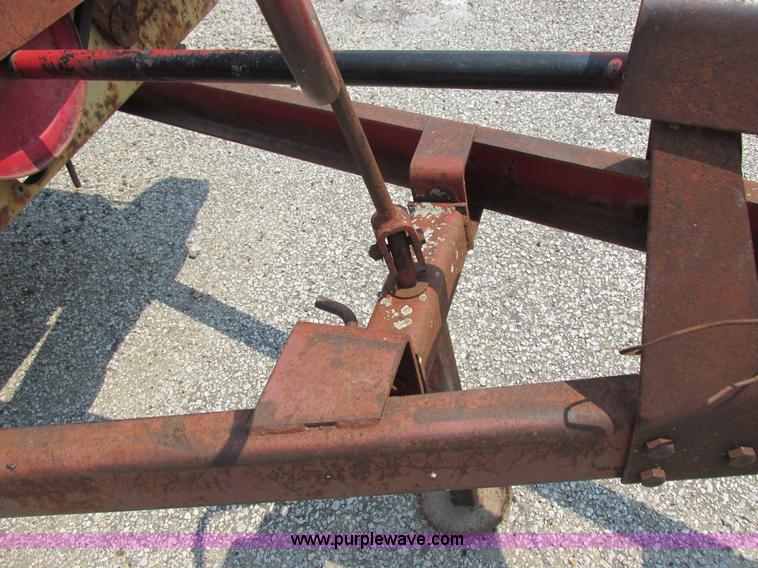 image for item H3283 New Holland 327 manure spreader