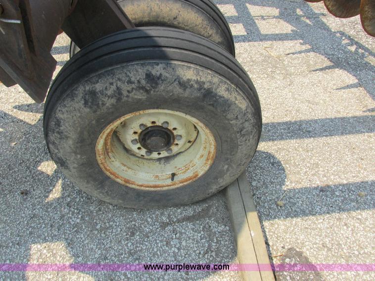 image for item H3285 International 490 disk