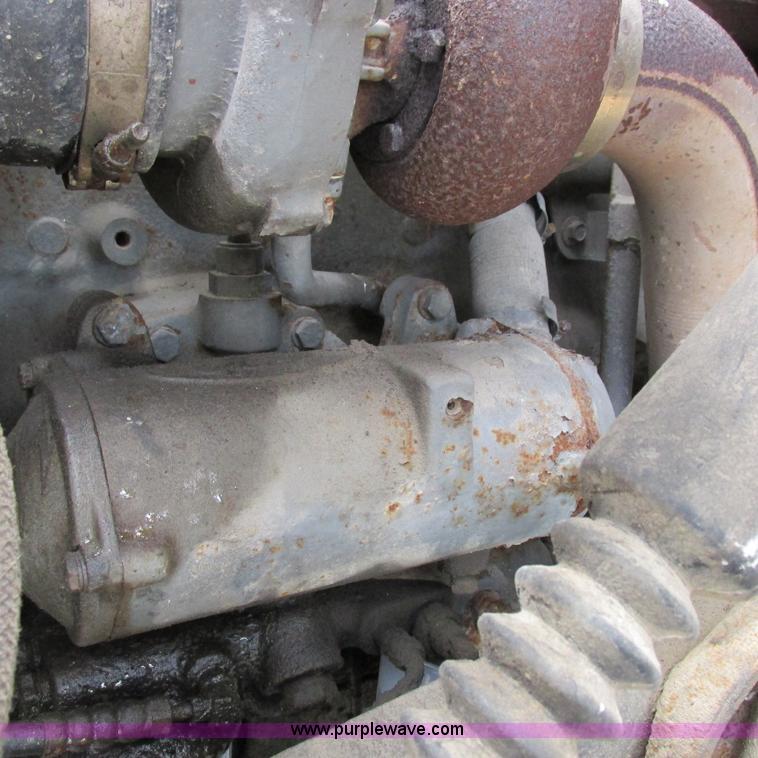 image for item H3299 1988 Ford L8000 grain truck