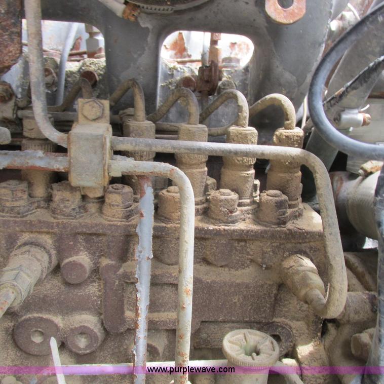 image for item H3299 1988 Ford L8000 grain truck