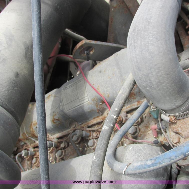 image for item H3299 1988 Ford L8000 grain truck