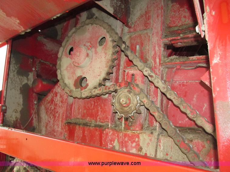 image for item H4567 New Holland 2000 large square baler