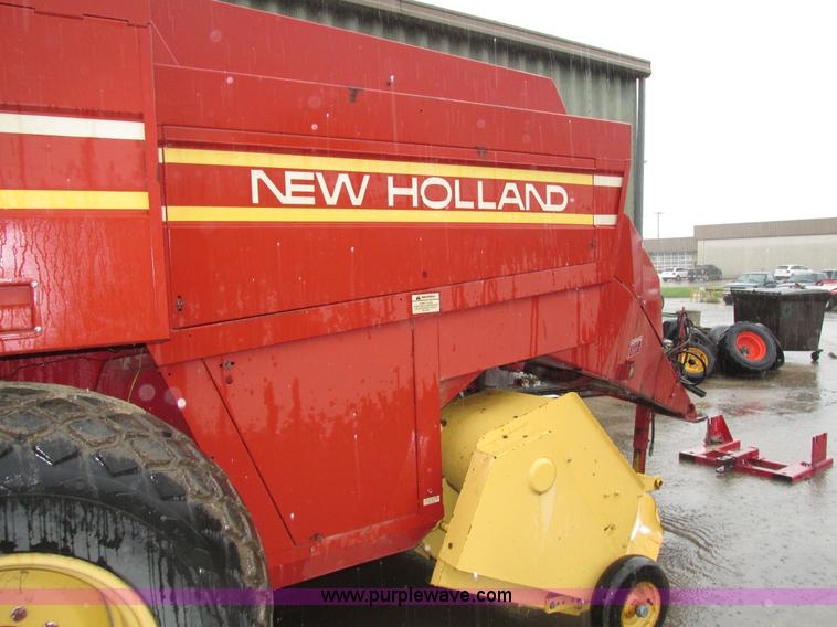 image for item H4567 New Holland 2000 large square baler