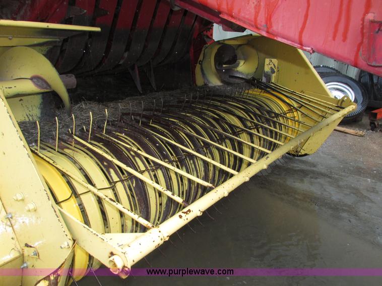 image for item H4567 New Holland 2000 large square baler