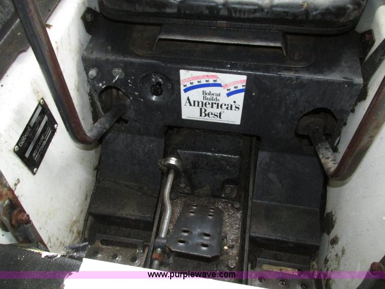 image for item H4569 1991 Bobcat 440B skid steer