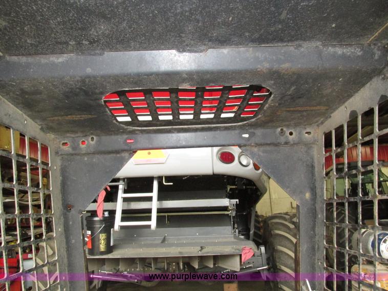 image for item H4569 1991 Bobcat 440B skid steer