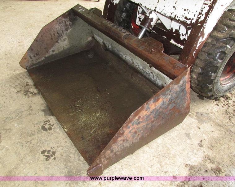 image for item H4569 1991 Bobcat 440B skid steer