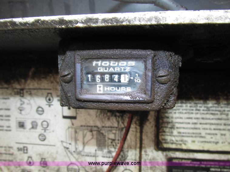 image for item H4569 1991 Bobcat 440B skid steer