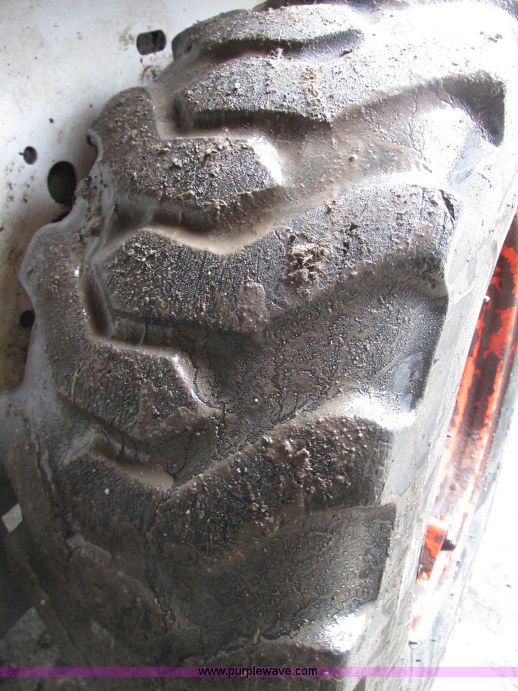 image for item H4569 1991 Bobcat 440B skid steer