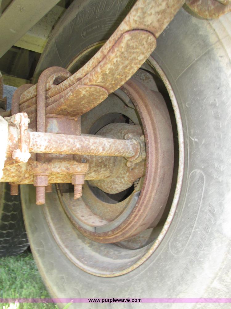 image for item H4601 1994 Timpte Super Hopper grain trailer