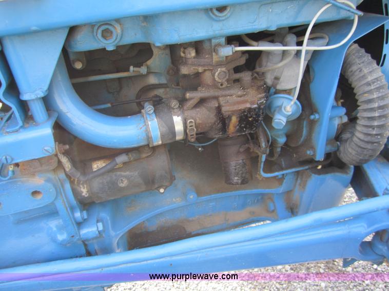 image for item I2114 1968 Ford 3000 tractor