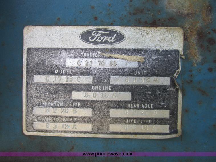 image for item I2114 1968 Ford 3000 tractor