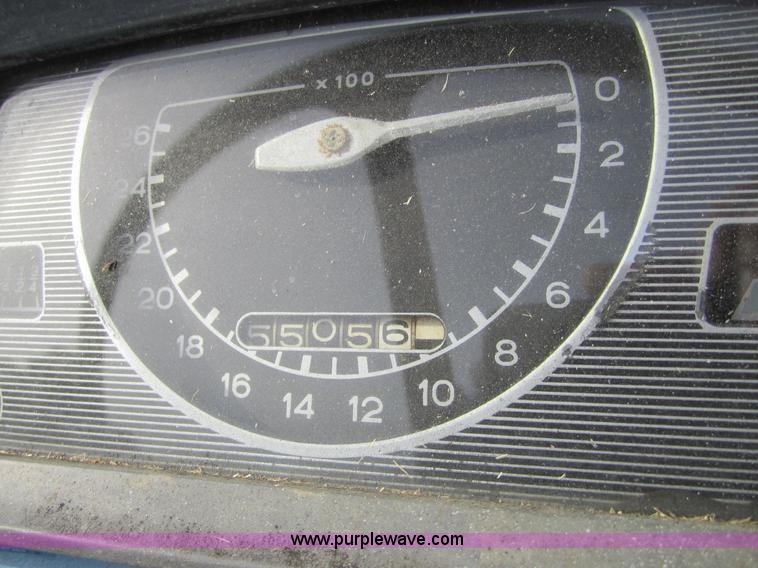 image for item I2114 1968 Ford 3000 tractor