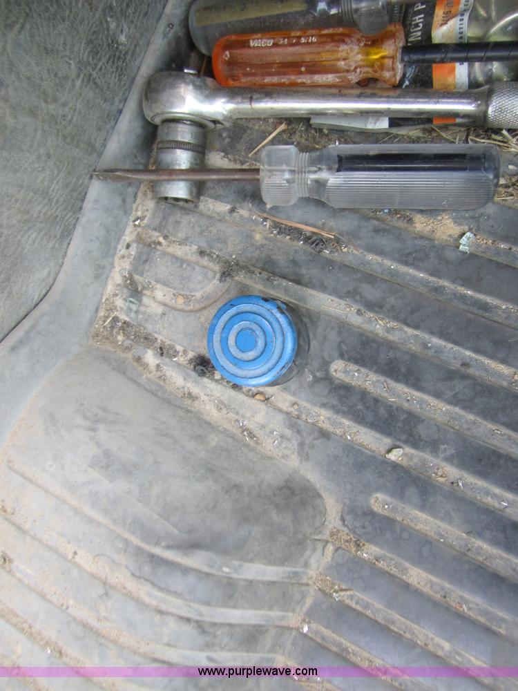 image for item I2115 1988 Ford 6610 Series II tractor