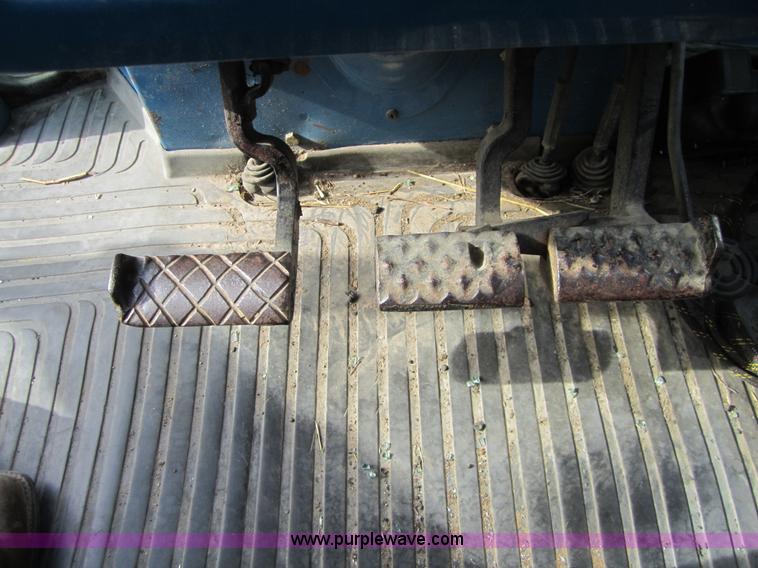 image for item I2115 1988 Ford 6610 Series II tractor