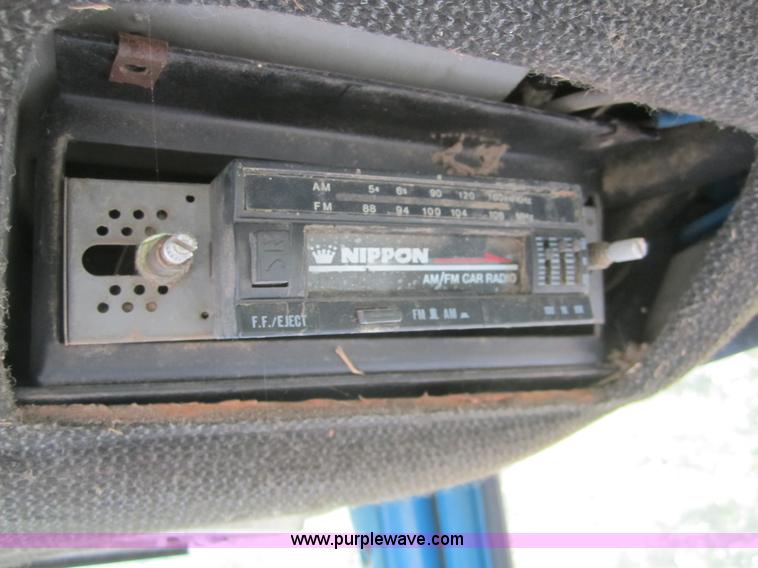 image for item I2115 1988 Ford 6610 Series II tractor