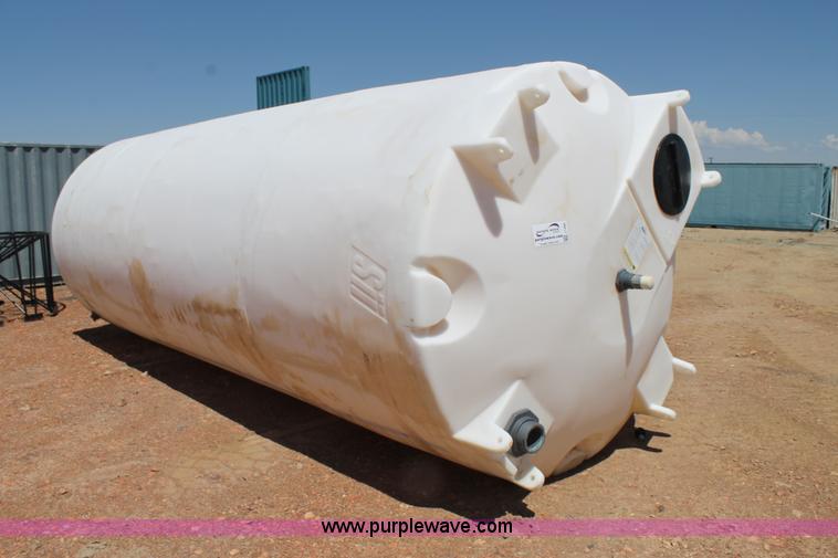 image for item J1490 6,200 gallon poly fertilizer tank