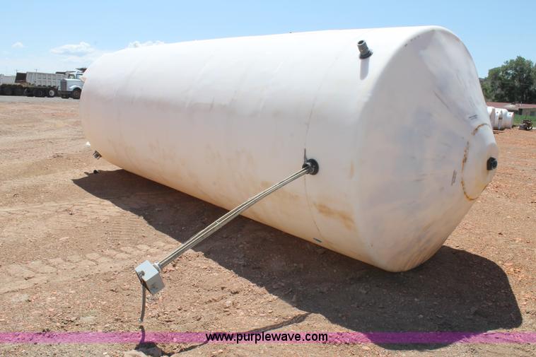 image for item J1490 6,200 gallon poly fertilizer tank