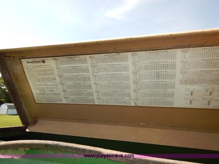 image for item J3760 Great Plains Solid Stand 24 grain drill