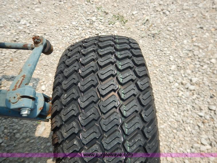 image for item J3795 1985 Kubota B6100 tractor