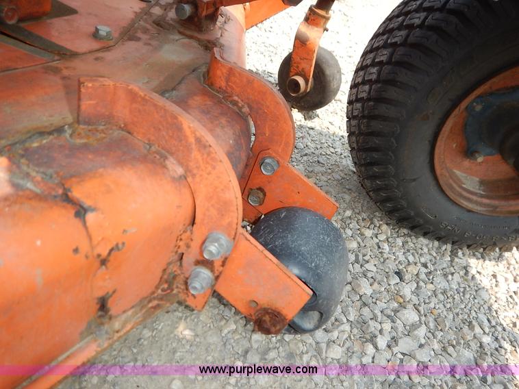 image for item J3795 1985 Kubota B6100 tractor