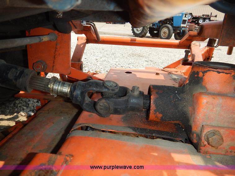 image for item J3795 1985 Kubota B6100 tractor