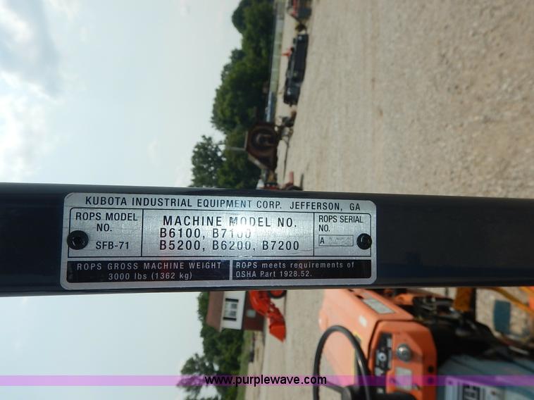 image for item J3795 1985 Kubota B6100 tractor